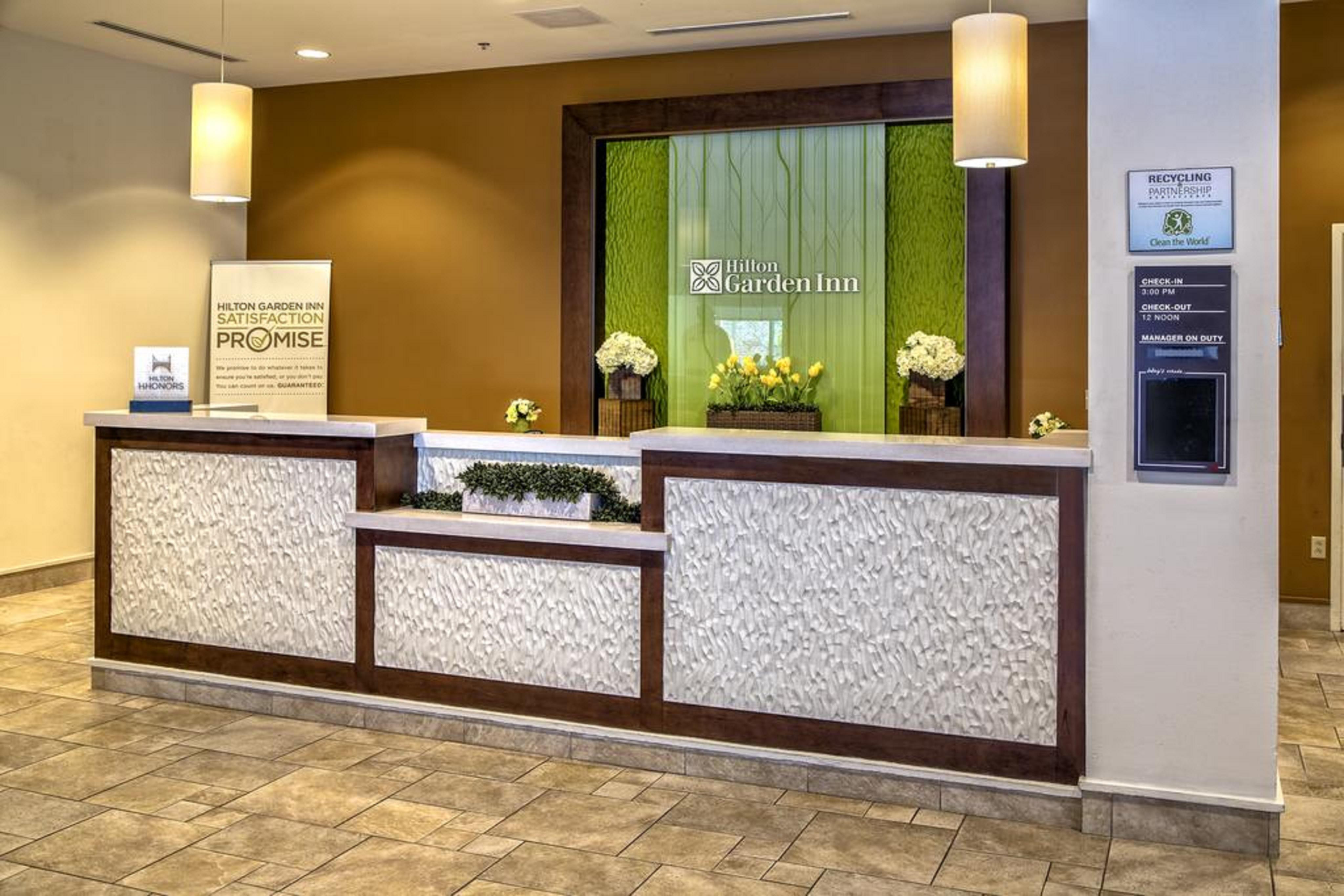 Hilton Garden Inn New Orleans Convention Center Buitenkant foto