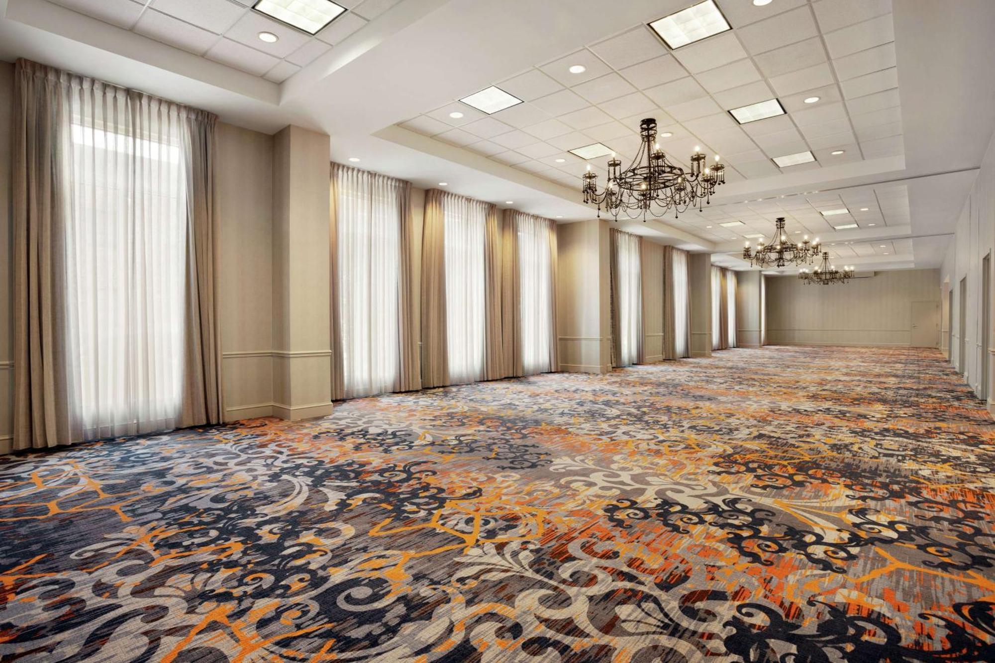 Hilton Garden Inn New Orleans Convention Center Buitenkant foto