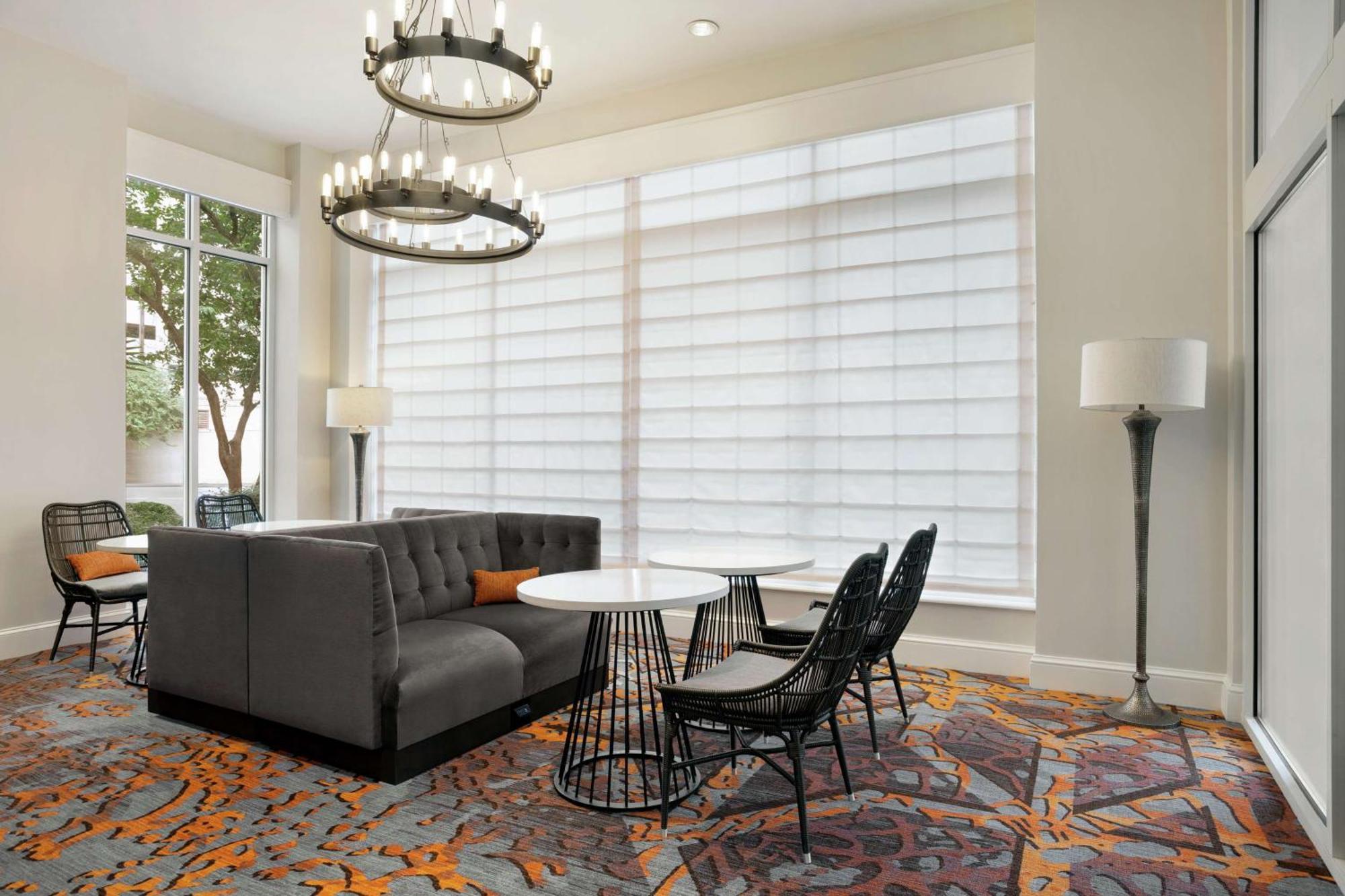 Hilton Garden Inn New Orleans Convention Center Buitenkant foto