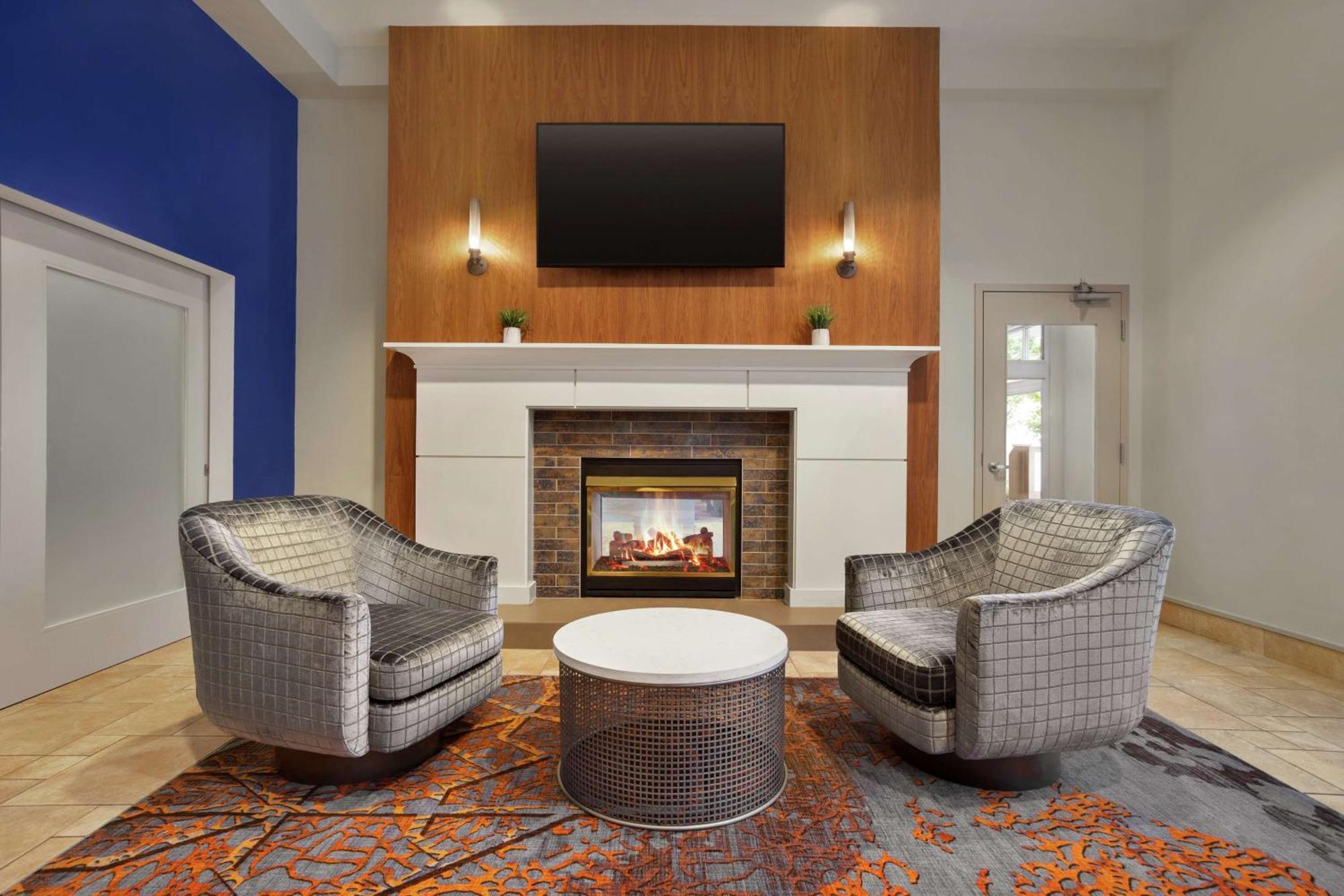 Hilton Garden Inn New Orleans Convention Center Buitenkant foto